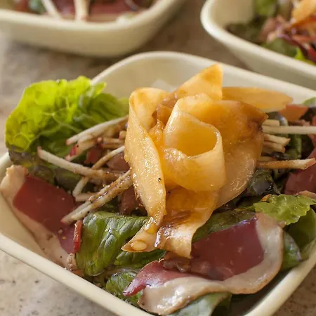 L'escampe לינה וארוחת בוקר 3*