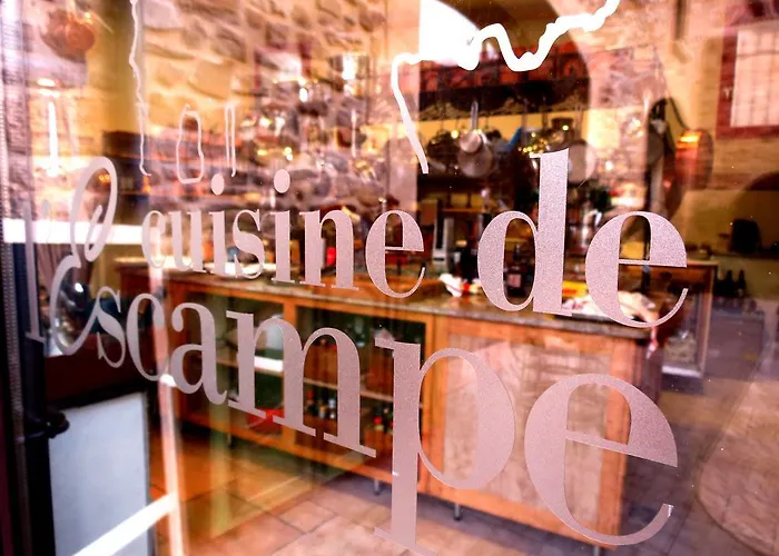 L'escampe فندق مبيت وإفطار