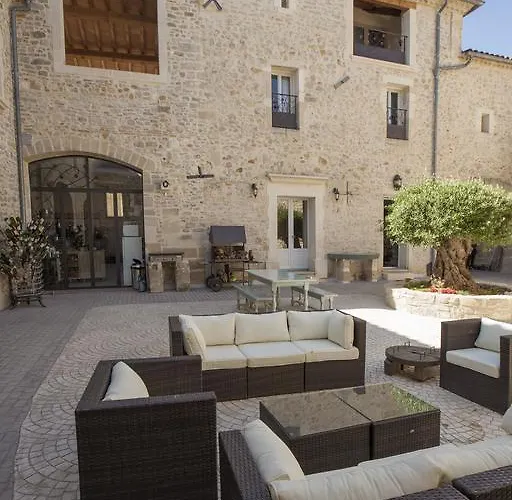 L'escampe فندق مبيت وإفطار 3*